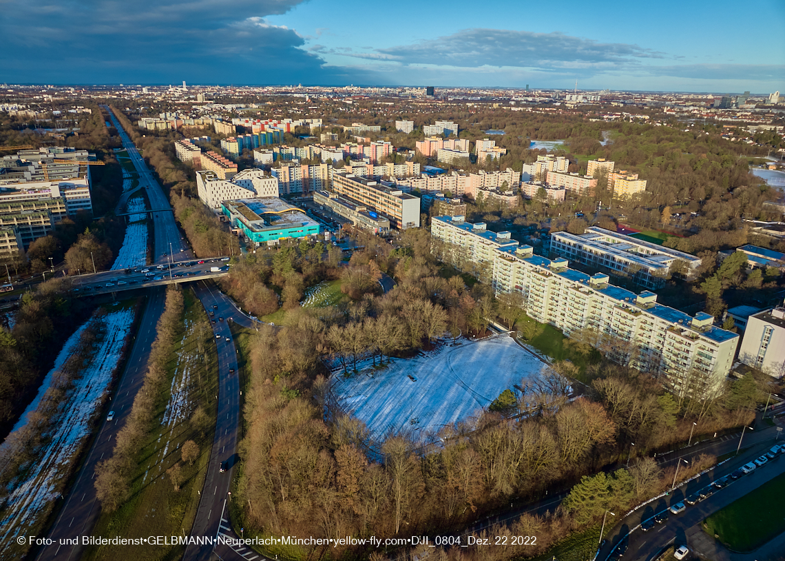 22.12.2022 - Plettzentrum - Rentenversicherung - Ständlerstraße in Neuperlach